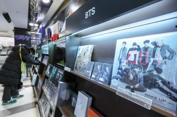 오락가락 트럼프 관세 정책에…엔터ETF '피난처'로 부각