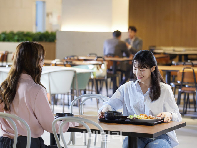 CJ프레시웨이, ‘삼삼한 데이’ 맞아 급식장서 저염 식단 선봬