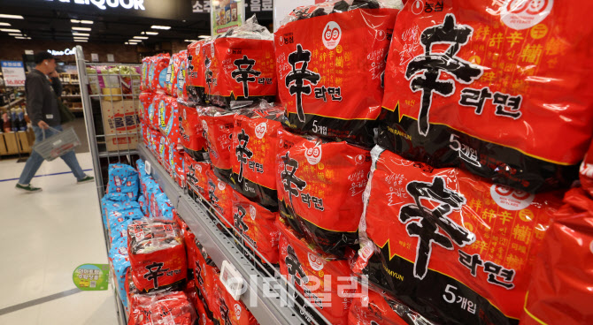 [포토]라면, 우유, 맥주 동시에 올라...4월부터 줄인상
