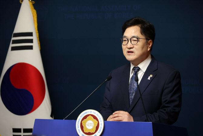 [속보]우원식 “국회 개헌특위 만들자” 제안