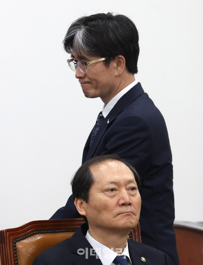 [포토]오동운, '韓 권한대행 수사 중...이완규도 수사 대상'