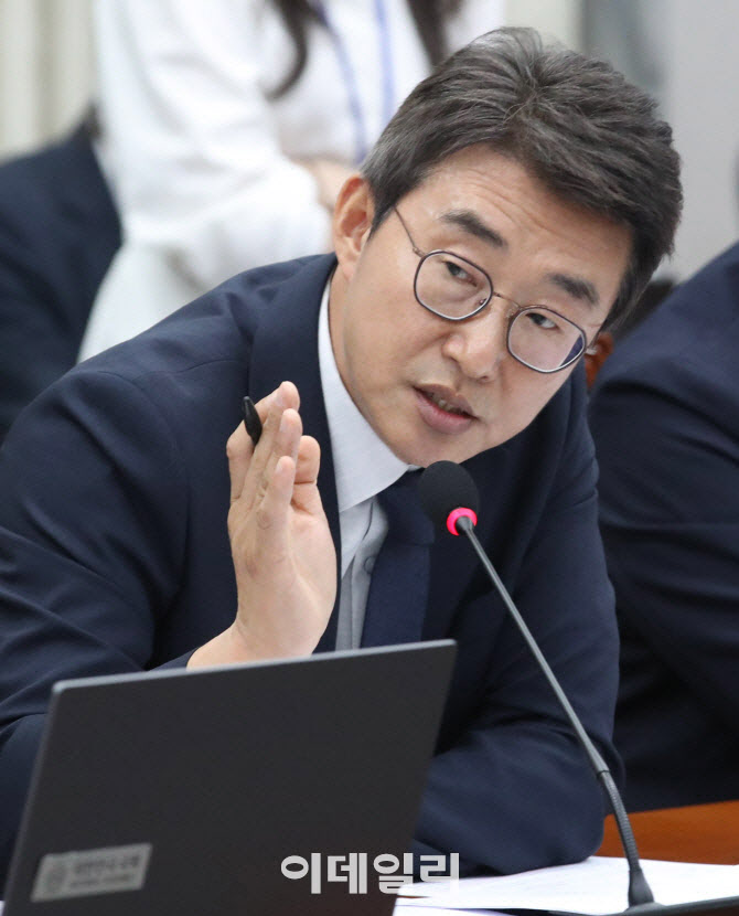 韓대행 겨냥한 공세 계속…민주 “친일파 득세 못 막았던 상황 비슷”