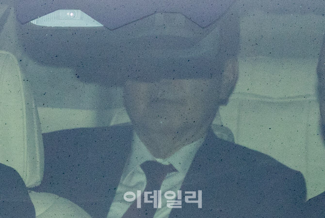 [속보]윤측 "공판준비기일 재지정하고 증거조사 진행 희망"
