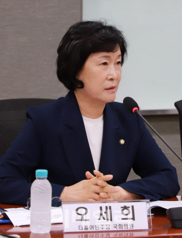 지역 소상공인 돕는 '커머스방송' 법적 기반 마련[e법안프리즘]