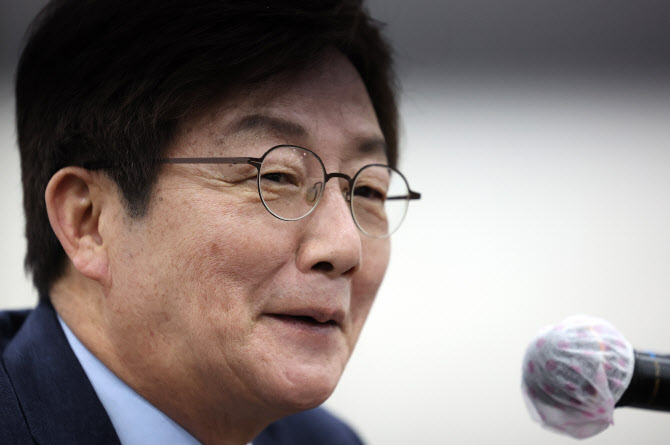 ‘국힘 경선 불참’ 유승민, 대선 출마 가닥…무소속이냐 제3지대냐