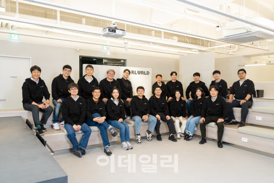 로봇 파운데이션 모델社 '리얼월드' 출범…210억 시드투자 유치