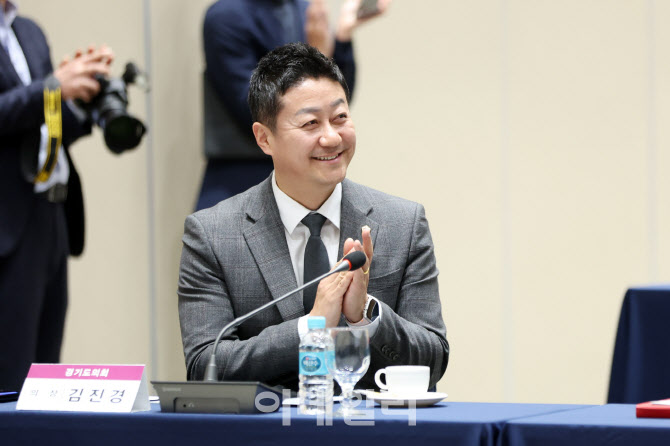 김진경 경기도의장, 감사권 등 의회 독립성 확보 '동분서주'