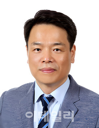 '윤석열 출국금지' 조치한 공무원 돌연 사직, 왜?