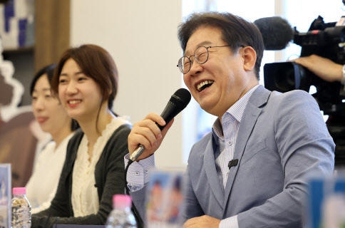 "'폭싹 속았수다' 울며봤다"는 이재명 "문화콘텐츠 전폭 지원" 약속