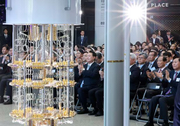 '과학·정보통신의 날' 기념식··한 총리 "AI 추경 1.8조원 등 지원"
