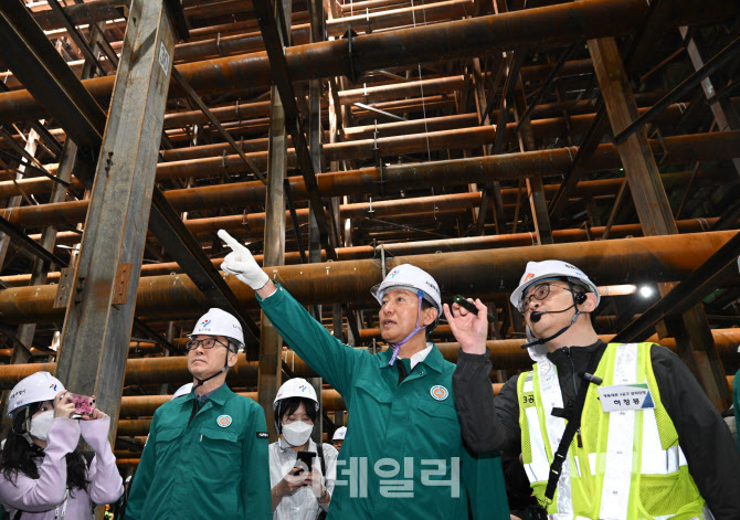 [포토]영동대로 지하 복합개발공사 현장 찾은 오세훈 시장