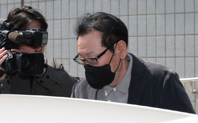 '김건희 선물' 다이아 목걸이 행방불명...건진법사 "잃어버렸다"