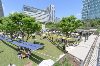 계절·날씨 관계없이 모든 세대 품은 도심 속 쉼터