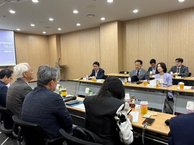 과총, 과방위 의원들과 간담회 갖고 과기계 현안 논의