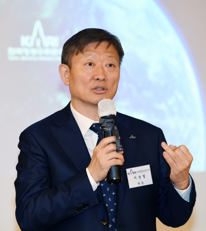 “11월 새벽 1시 누리호 발사 목표…반복 발사 첫걸음”