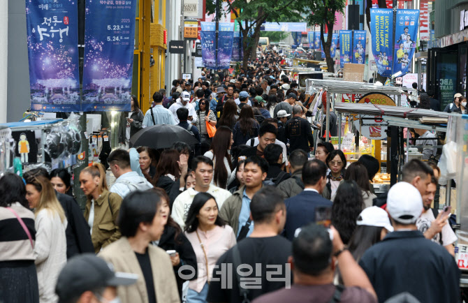 [포토]발디딜틈없는 명동