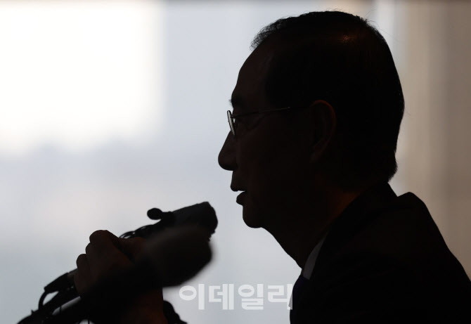 [포토]한덕수, '오늘 김문수와 단일화 담판 회동'
