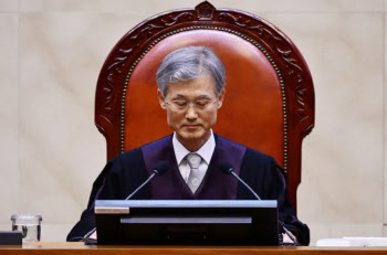 “李 발언이 尹 계엄보다 악랄한가” 현직 판사 대법 직격