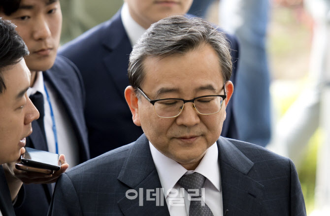 '뇌물수수 무죄' 김학의 前차관에 1억3000만원 형사보상