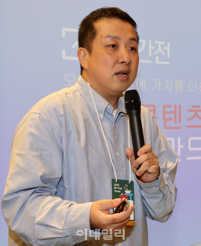 [포토]강연하는 신성철 세시간전 대표