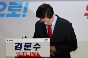 "정치 쿠데타" vs "신의 내팽개쳐"…국힘 내홍 점입가경(종합)