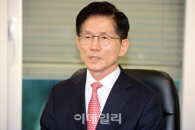 [포토]김문수 후보, "한덕수 잘 모시고 국난 극복할 것…광폭의 빅텐트 중요"