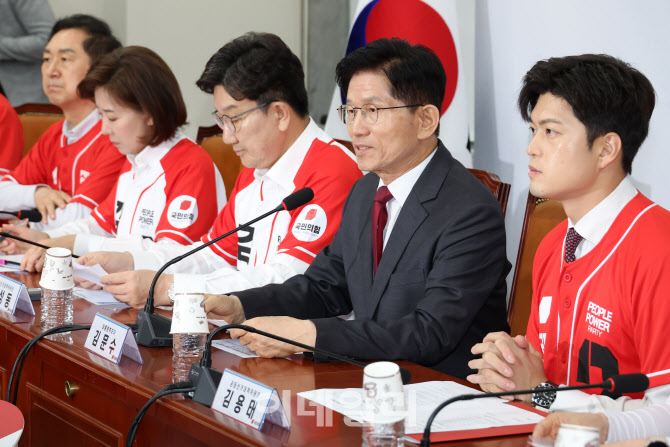 [포토]발언하는 김문수 대선 후보