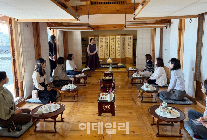 [포토] 일본에 알린 한국 전통 다과의 매력