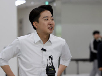 이준석 ‘스테이블코인’ 발언 논란…업계 “기초 이해 부족”