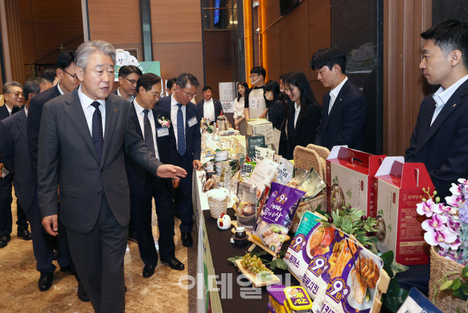 [포토] 하나로마트 선도조합협의회 참석한 강호동 농협회장