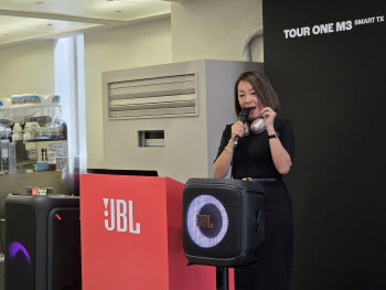 "에어팟 맥스 저리가"…삼성 JBL, '헤드셋' 신제품 승부