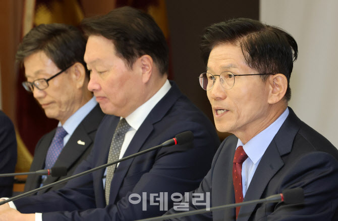 [포토]경제5단체장 만난 김문수 대선후보