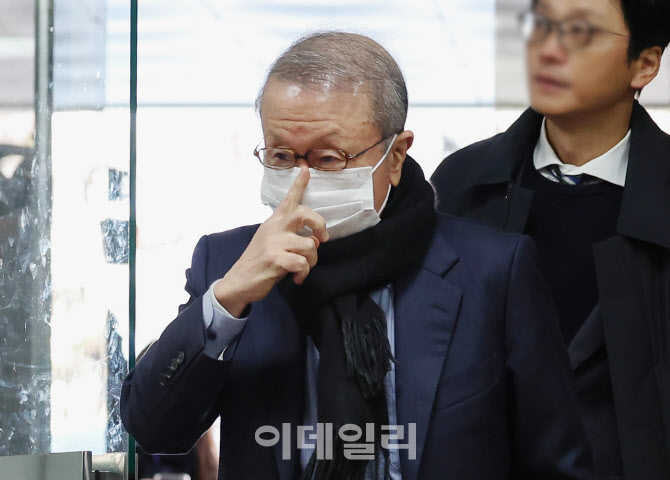 法, '200억대 횡령·배임 혐의' 홍원식 前회장 보석 허가