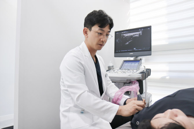 오십견, 통증 사라졌다고 치료 멈추면 안되는 이유?