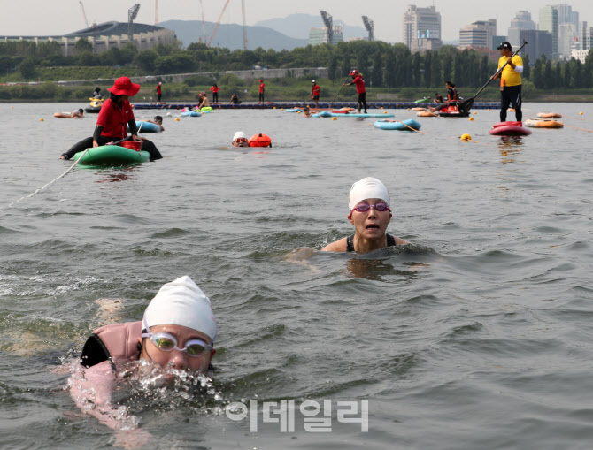 [포토] 한강 수영