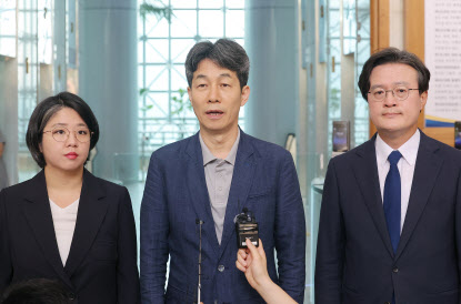 야3당, 경찰청 방문해 댓글조작 의혹 '리박스쿨' 신속 수사 촉구