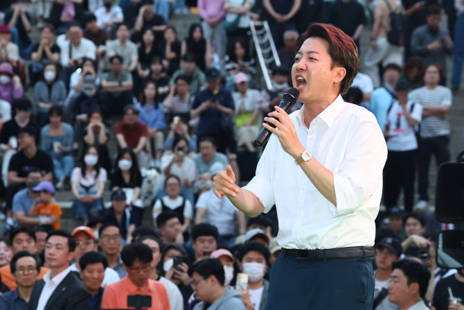 이준석 “범보수 진영 표 모아달라…김문수=윤석열”