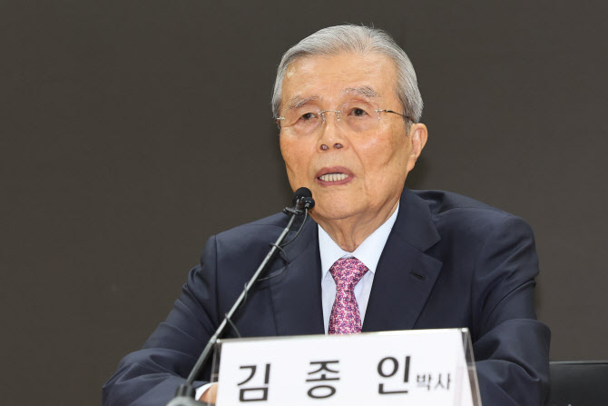 김종인 “국힘 여전히 尹 못잊어…김문수, 당대표 출마할 것”