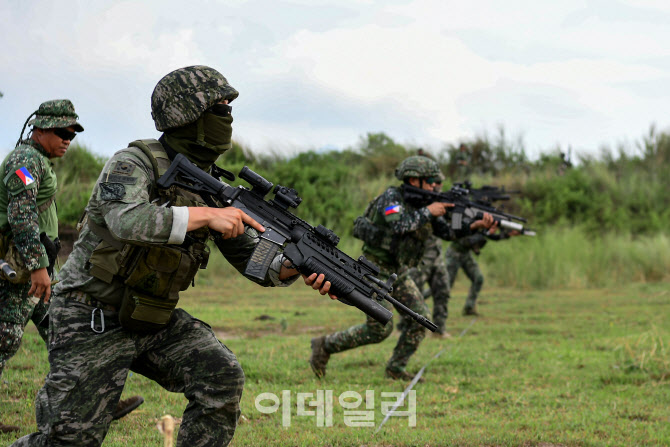해병대, 필리핀 '카만닥'연합훈련 참가…수색정찰·상륙훈련·인도적 지원 임무
