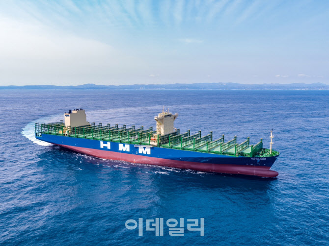 HD한국조선해양, 초대형 컨테이너선 8척 수주...2.4조 원 규모
