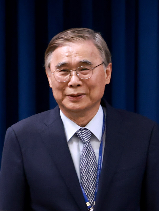 이종석 국정원장 후보자 "北에 정통성 있다는 발언한 적 없어"