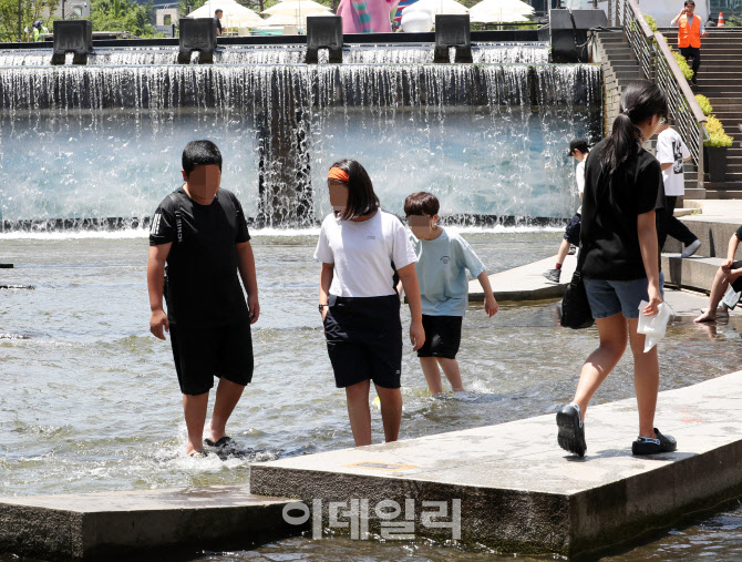 [포토] 서울시, 청계청 물놀이 개방