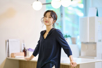 박지연 "요즘은 '원스' 넘버 대신 '2시 22분' 대사 감상하죠"