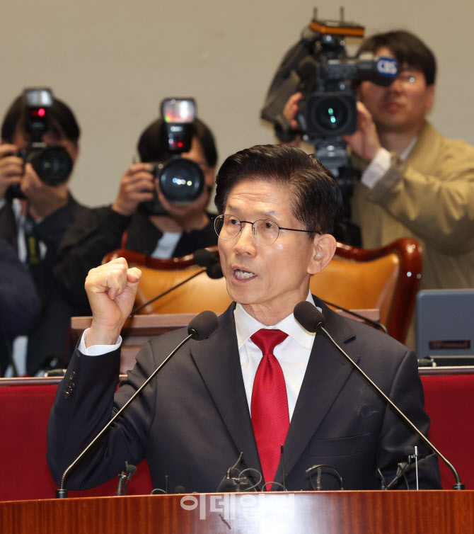 김문수 측 “당 지도부 단일화 쿠데타…사법적 근거 없는 정치공작”