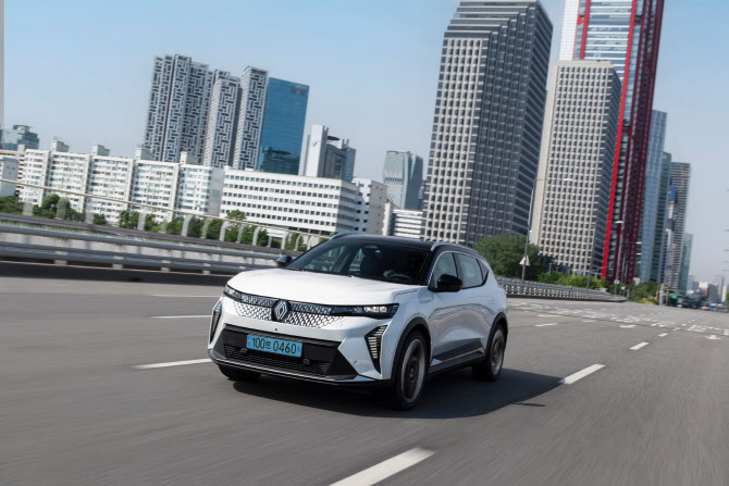 르노코리아, 전기 SUV ‘세닉 E-Tech’ 사전예약 개시