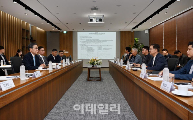 LG, 우주산업 관심…우주청 만나 협력 모색