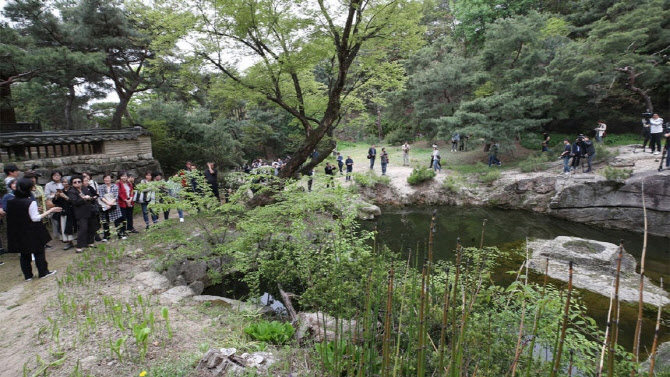 [속보]문화유산 ‘성북동 별서’ 화재…소방, 대응 1단계 발령