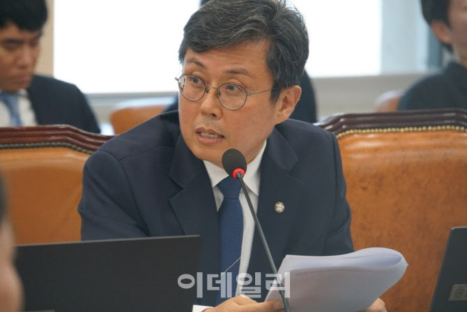 안도걸 “올해 세수펑크, 17조 전망…세입경정 늘려야”