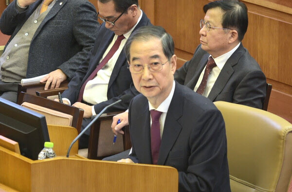[속보]내란특검, 한덕수 전 국무총리 오전 10시 소환 조사
