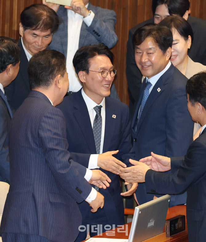 [포토]김민석 국무총리 임명동의안 가결